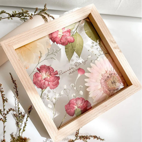 Taller Composición de Cuadros con Flores Prensadas